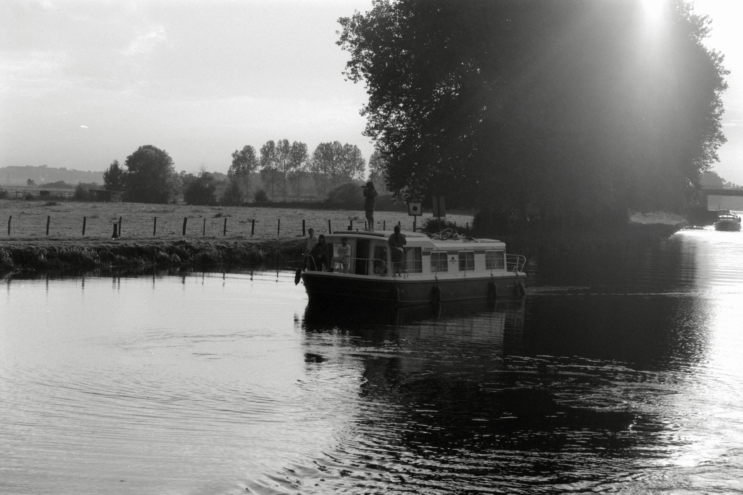 AHP F1990 09 004 sc250506 img27 NLP